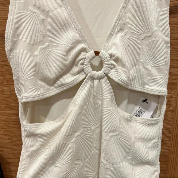 Topshop NWT One piece swimsuit with cutouts. Shell design. Cream white color. - Picture 4 of 5